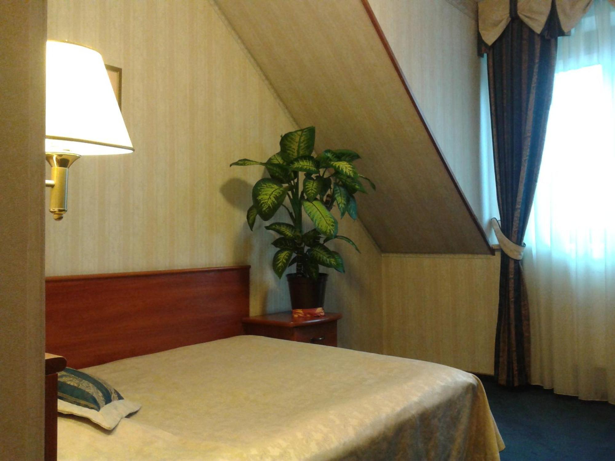 Hotel Basztowy 산도미에르즈 외부 사진